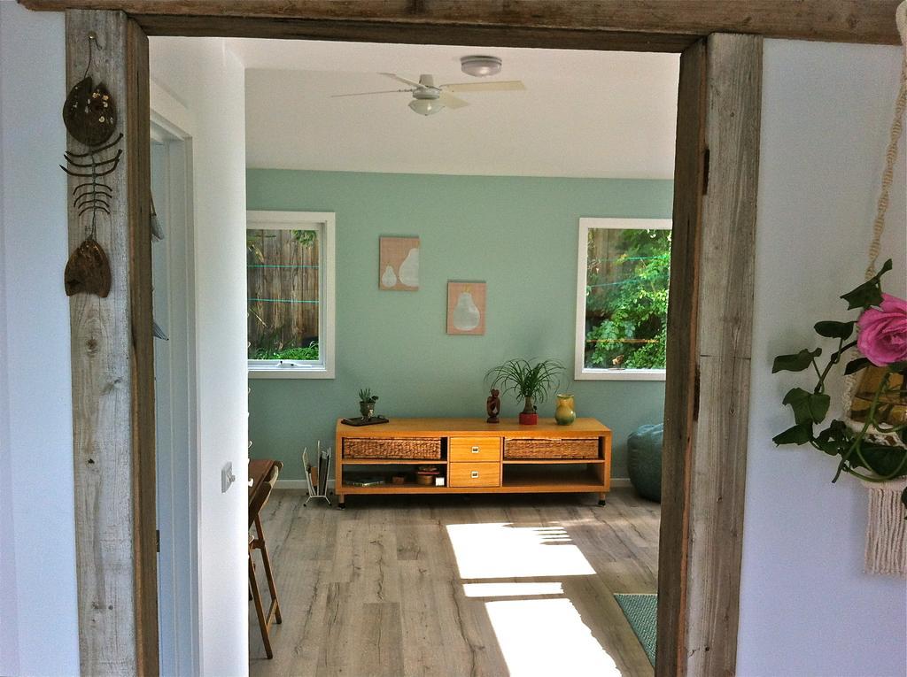 Sea Salt Bnb Rosebud Δωμάτιο φωτογραφία