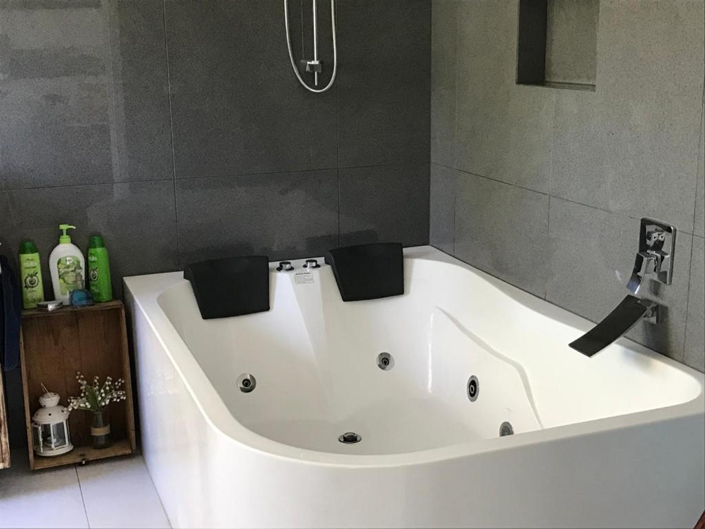 Sea Salt Bnb Rosebud Δωμάτιο φωτογραφία